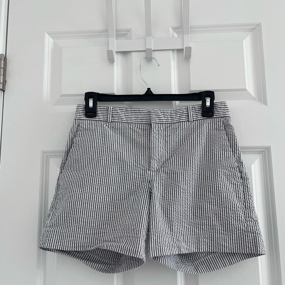 Banana Republic Searsucker Striped Shorts
